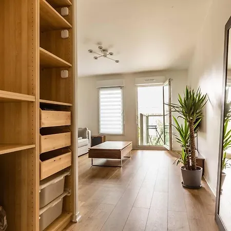 Superbe A 2 Stations De Paris Centre 15min A Pied Du Stade De France Apartmán